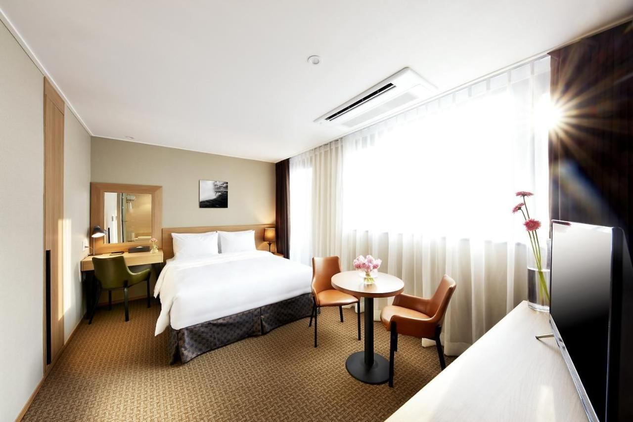 Golden Harbor Hotel Pyeongtaek Extérieur photo