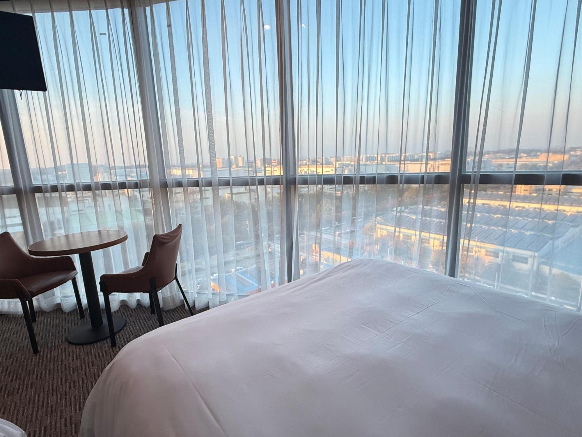 Golden Harbor Hotel Pyeongtaek Extérieur photo