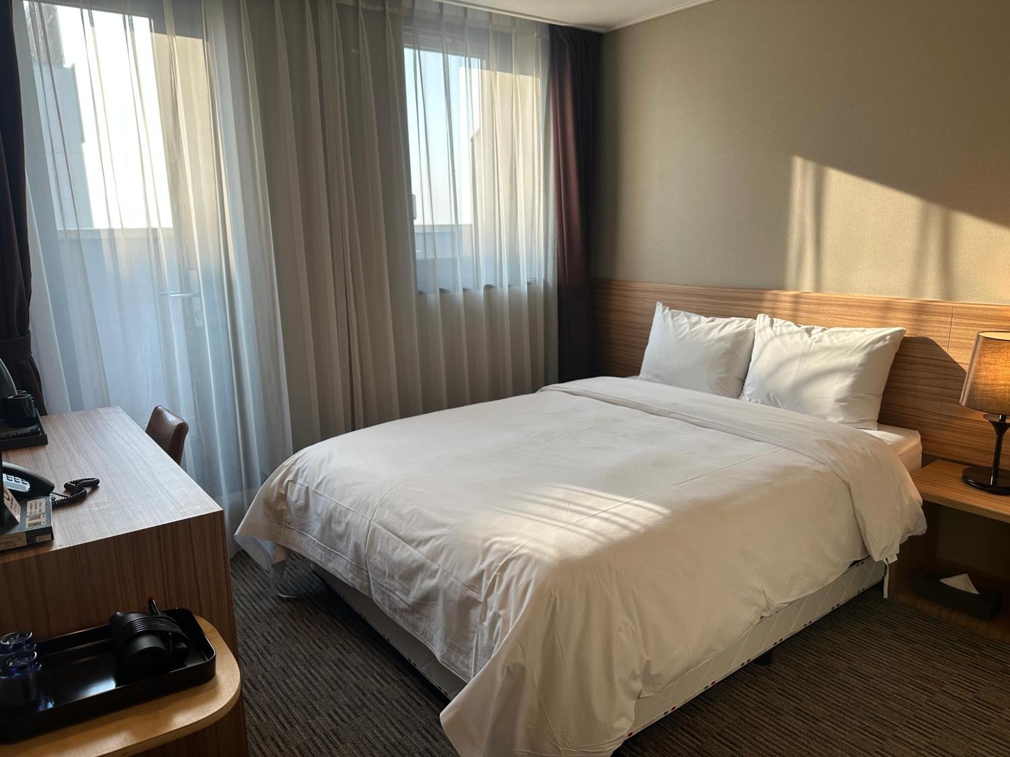 Golden Harbor Hotel Pyeongtaek Extérieur photo